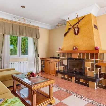 Serena - Plusholidays * Calpe