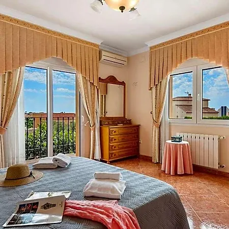 Serena - Plusholidays Villa *