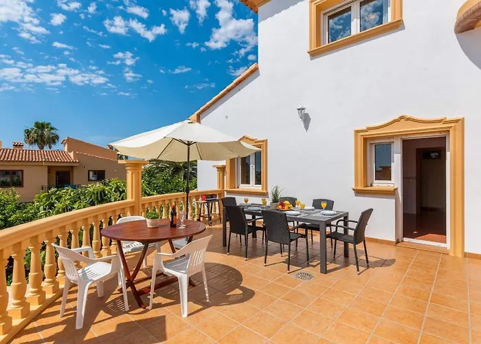 Serena - Plusholidays