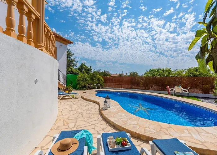 Serena - Plusholidays Villa