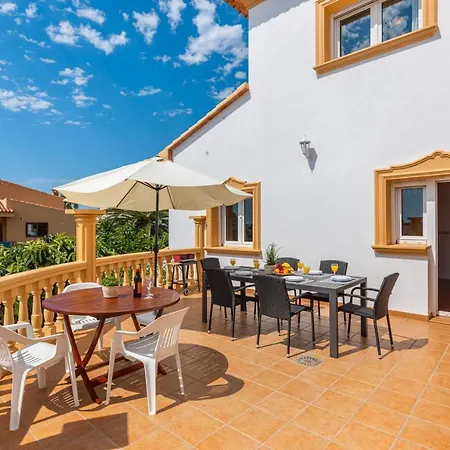 Serena - Plusholidays