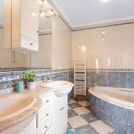 Willa Serena - Plusholidays *